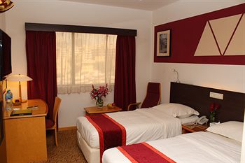 Oasis Hotel Kuwait 3*