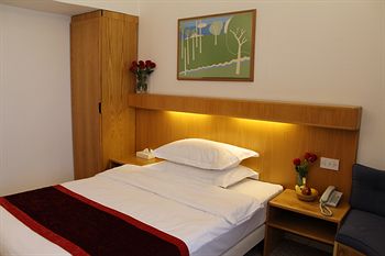 Oasis Hotel Kuwait 3*