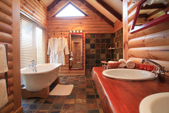 The Fernery Lodge and Spa 0*