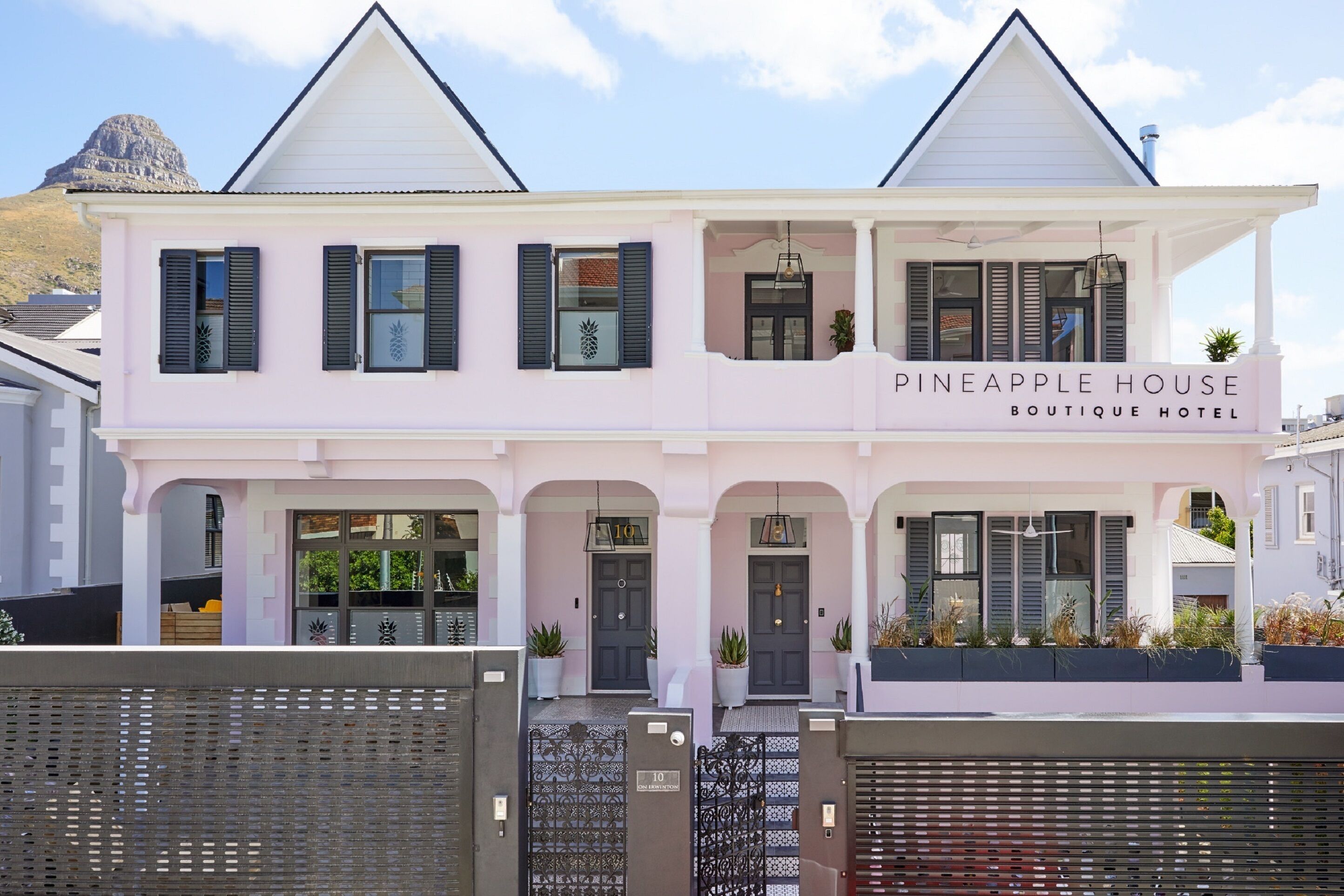 Pineapple House Boutique Hotel 3*