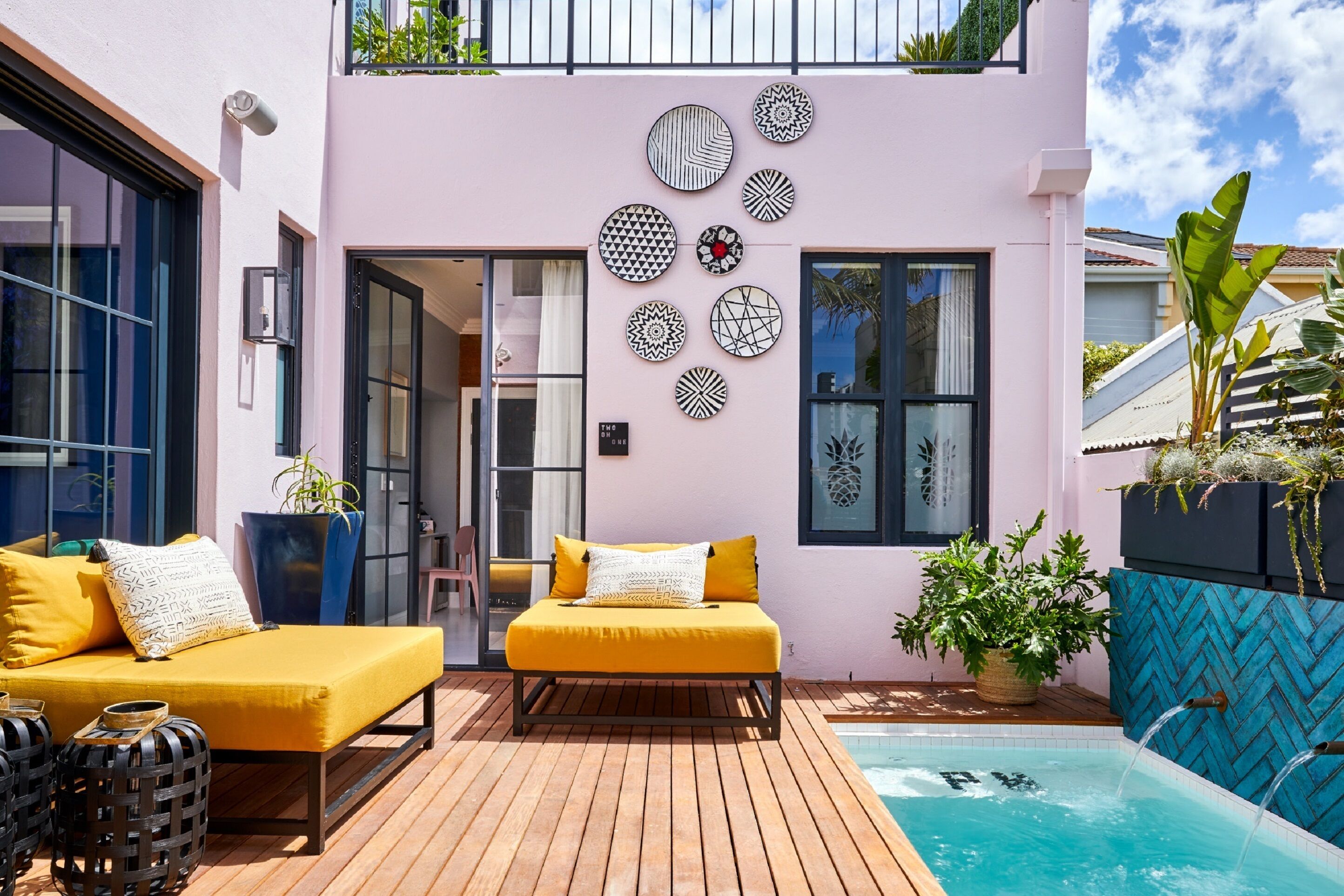 Pineapple House Boutique Hotel 3*