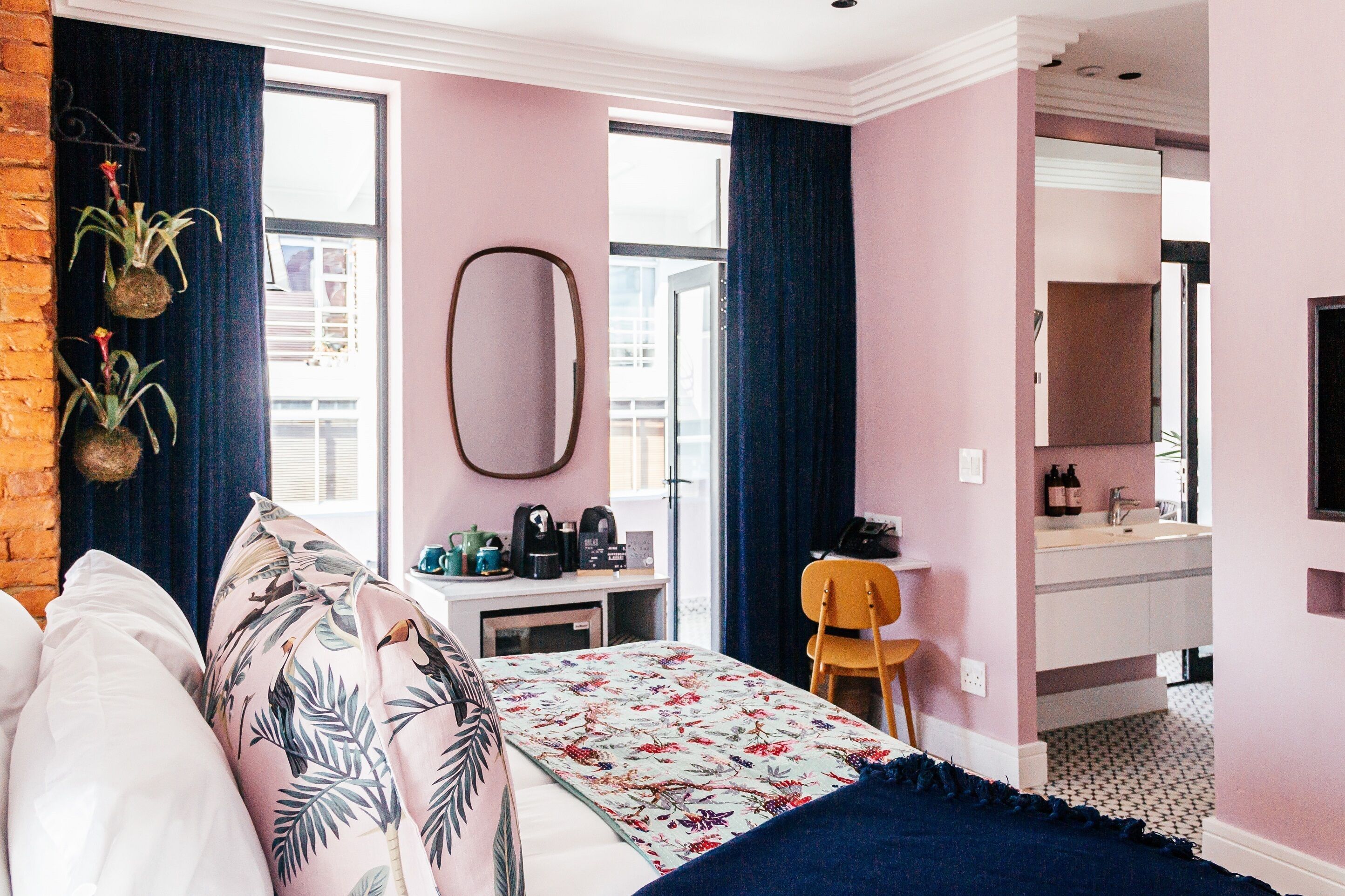 Pineapple House Boutique Hotel 3*