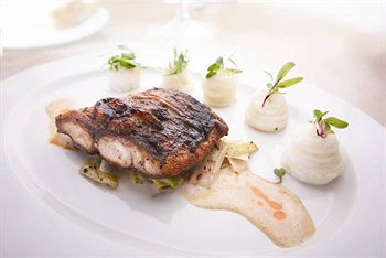 Belaire Suites 4*