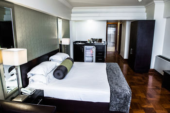 Belaire Suites 4*