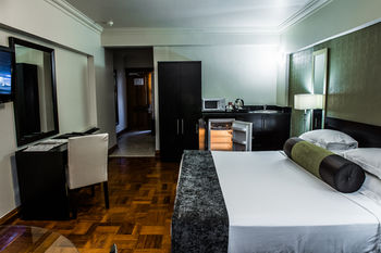 Belaire Suites 4*