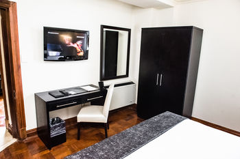 Belaire Suites 4*
