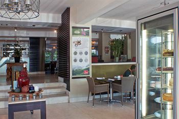 Belaire Suites 4*
