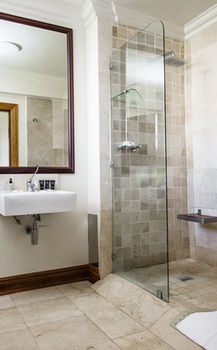Belaire Suites 4*