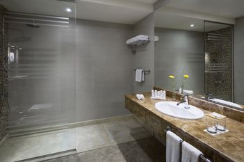 Park Inn by Radisson Najran 4*