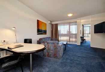 The Parktonian All Suite Hotel 4*