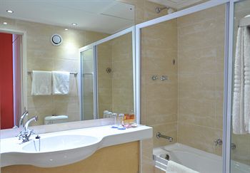 The Parktonian All Suite Hotel 4*