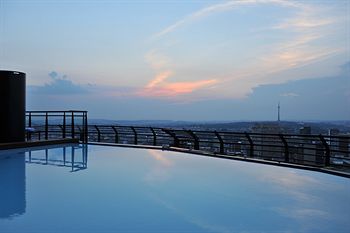 The Parktonian All Suite Hotel 4*