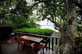 Under Milkwood Resort 4*