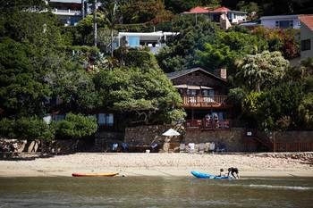 Under Milkwood Resort 4*