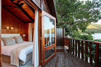 Under Milkwood Resort 4*