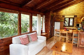 Under Milkwood Resort 4*