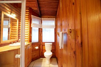 Under Milkwood Resort 4*