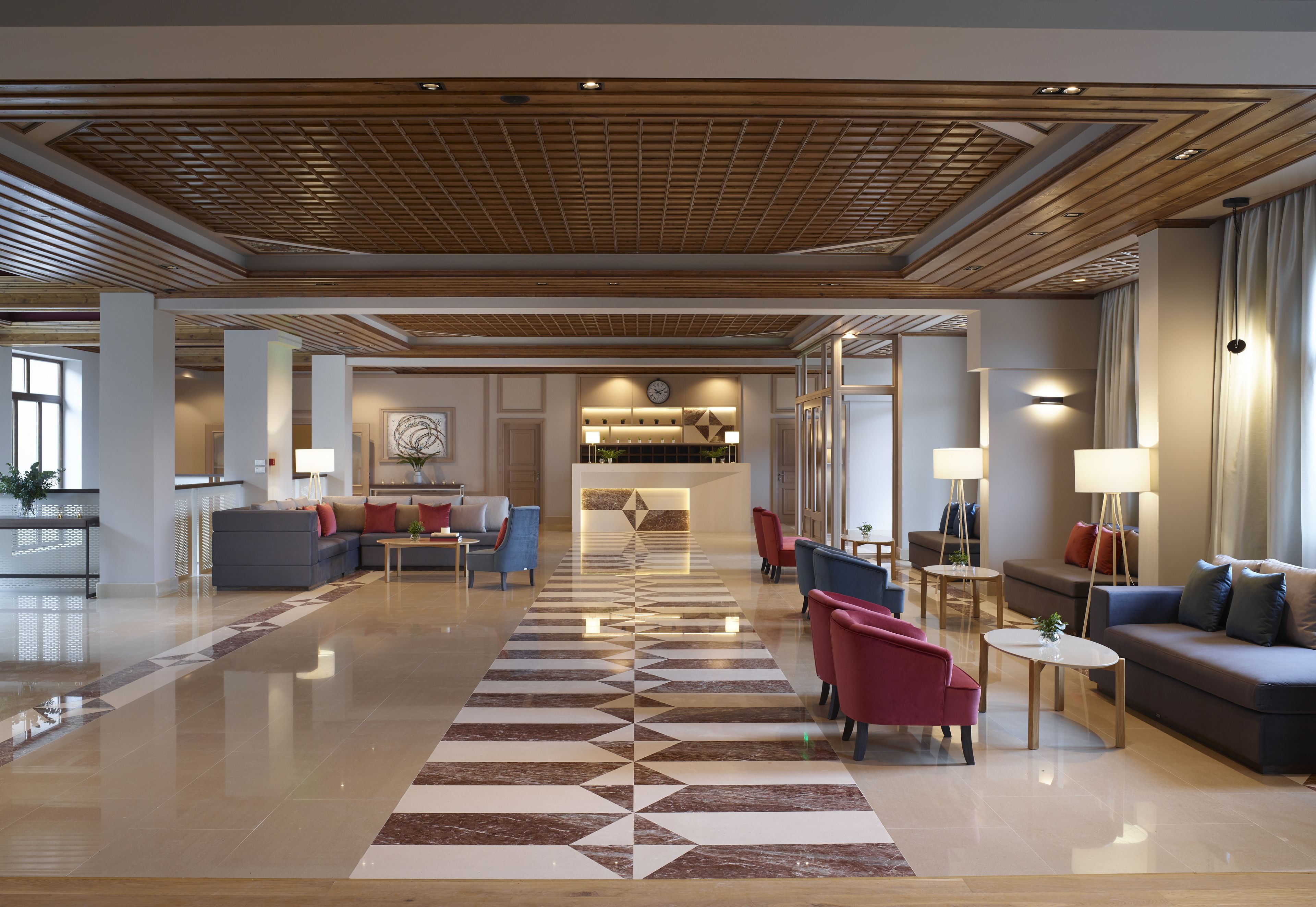The Lake Hotel 5*