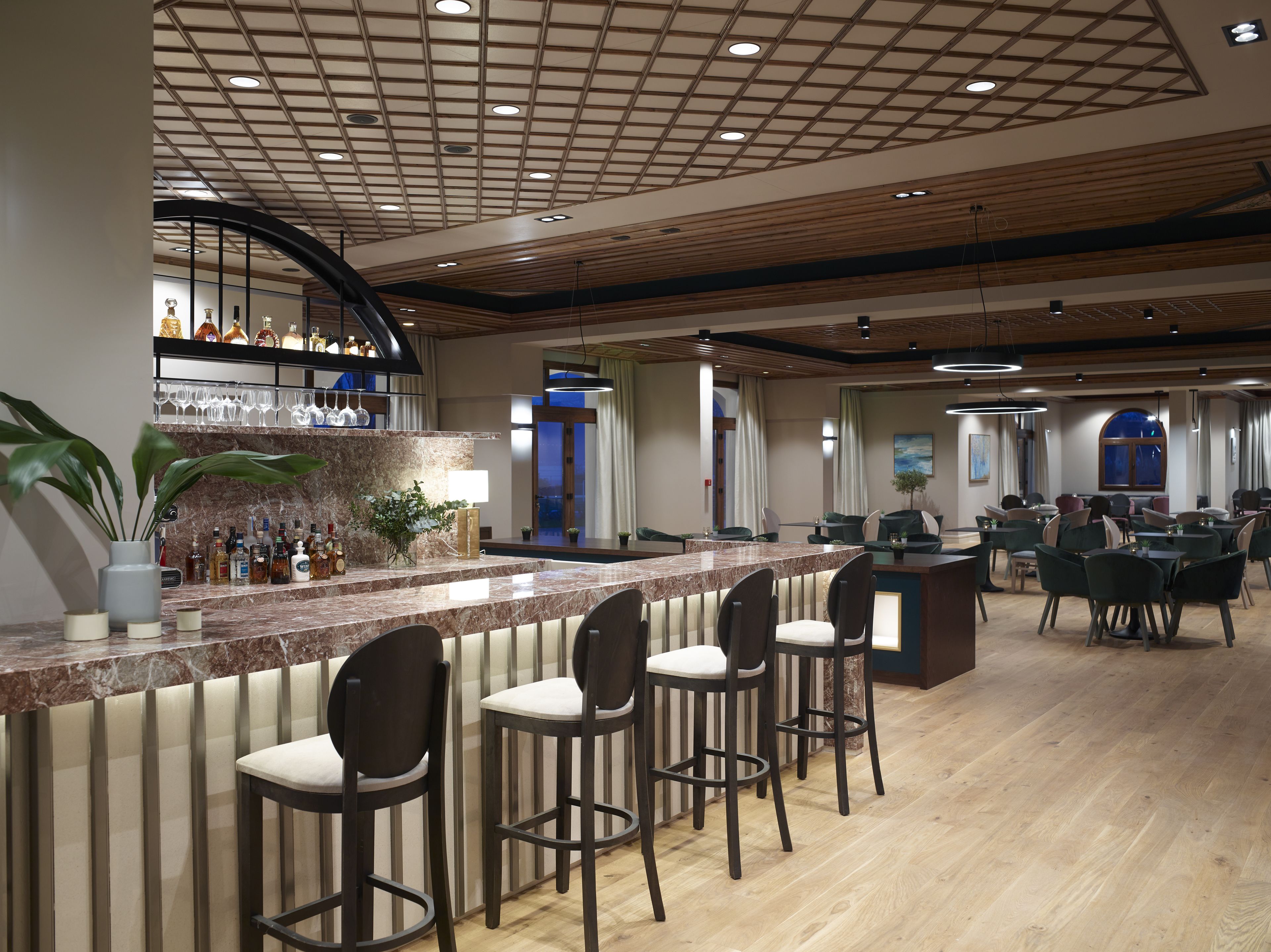 The Lake Hotel 5*