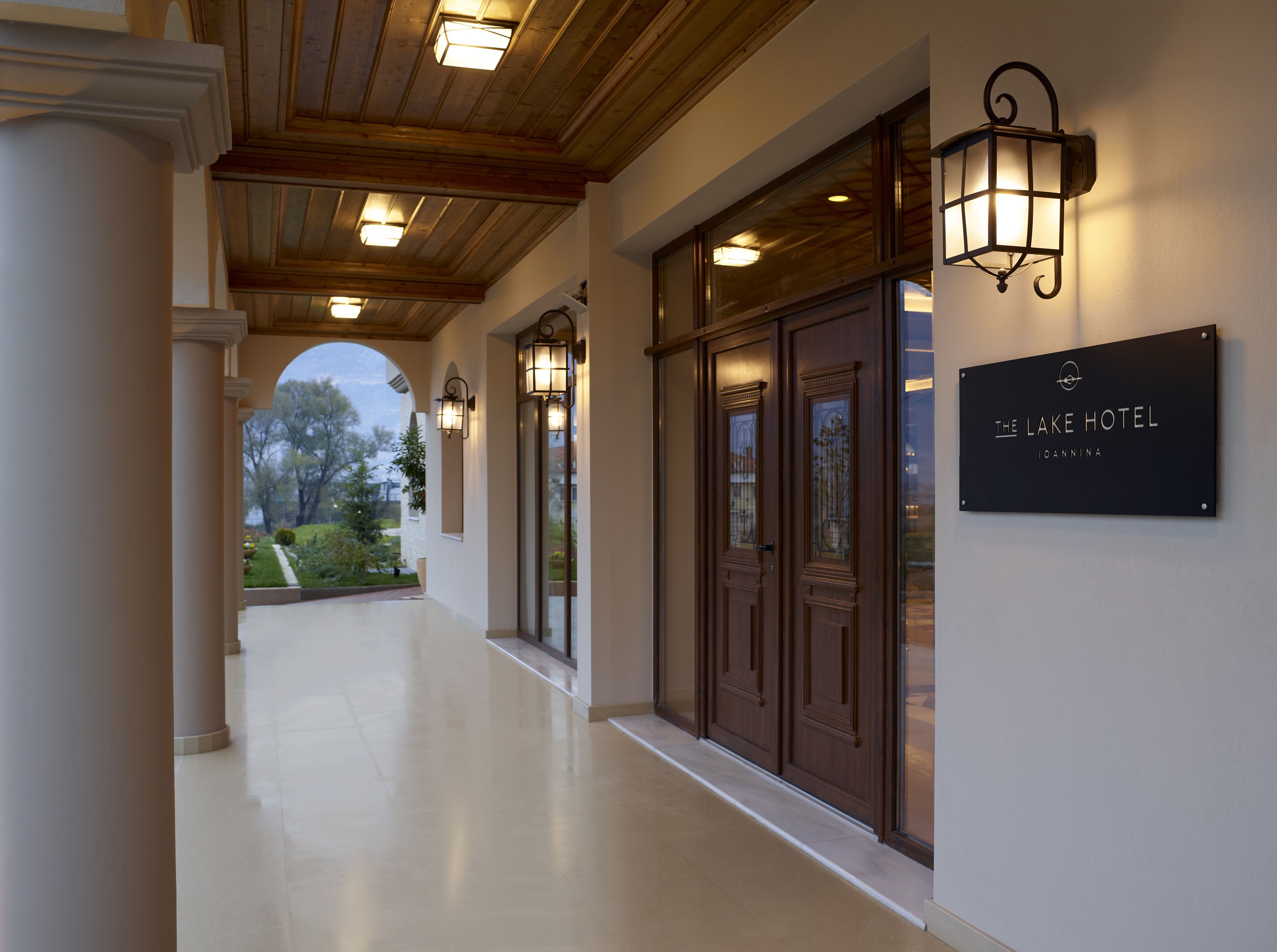 The Lake Hotel 5*