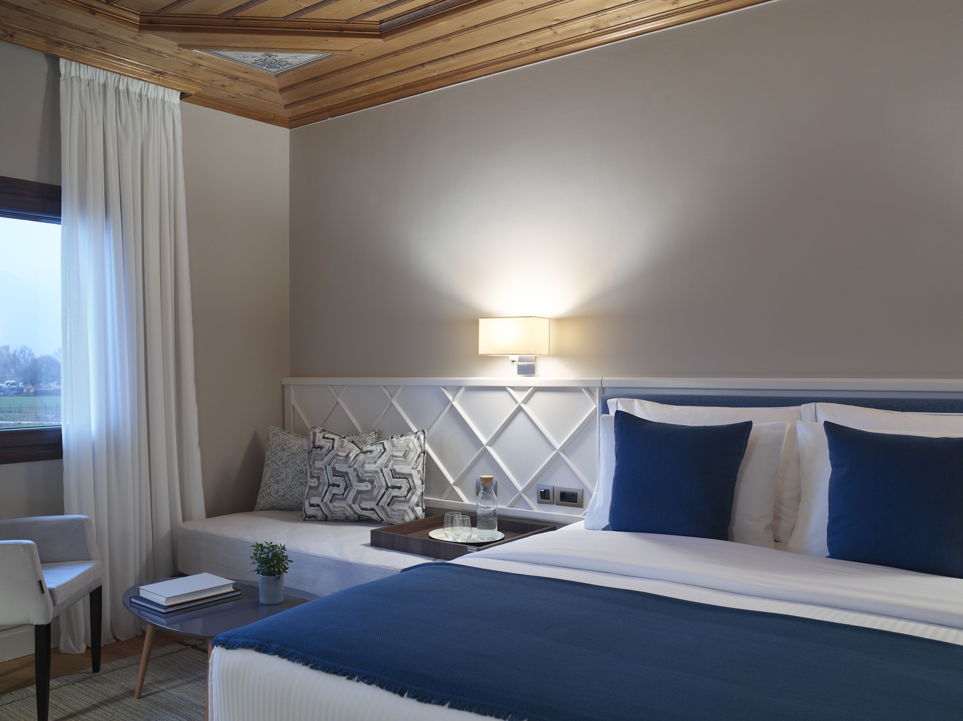 The Lake Hotel 5*