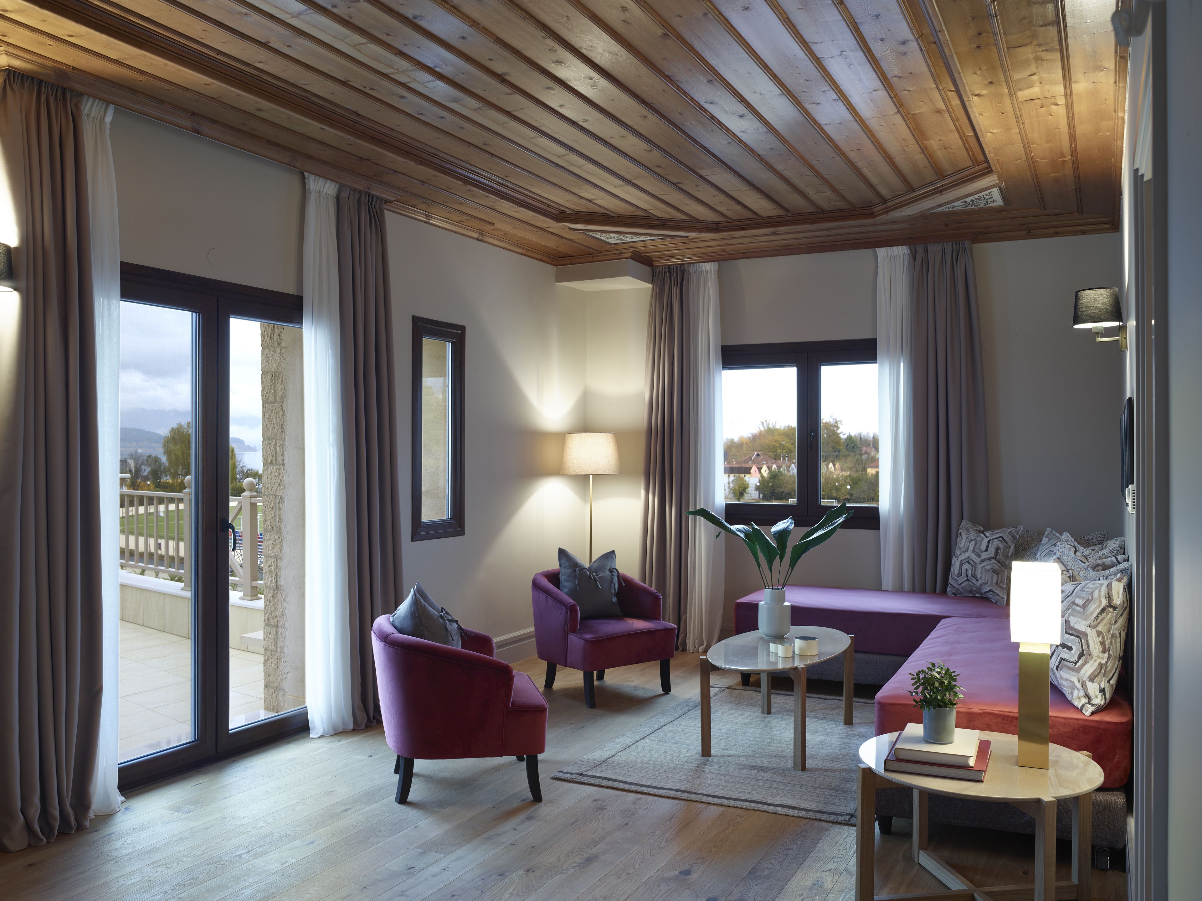 The Lake Hotel 5*
