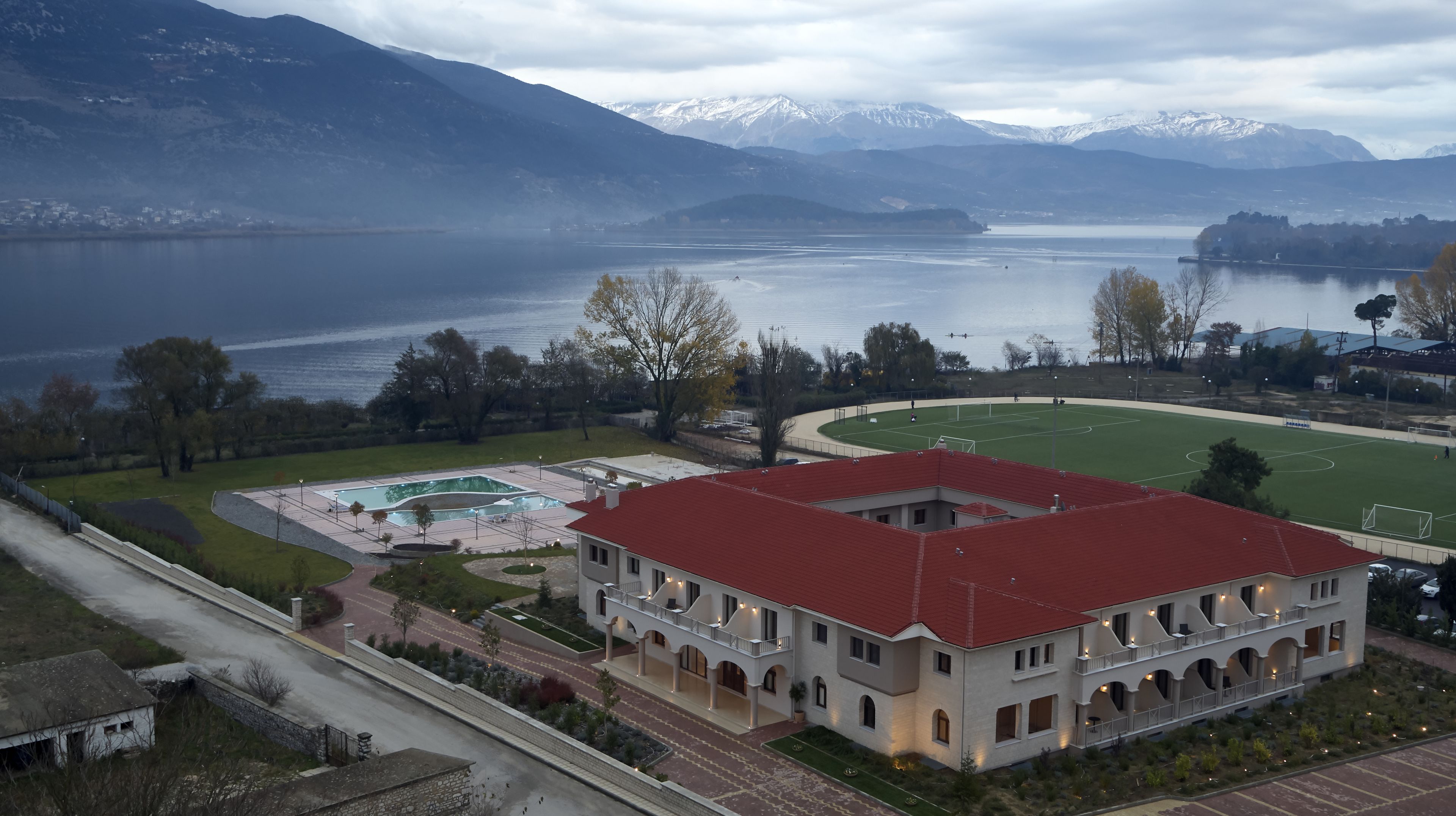 The Lake Hotel 5*
