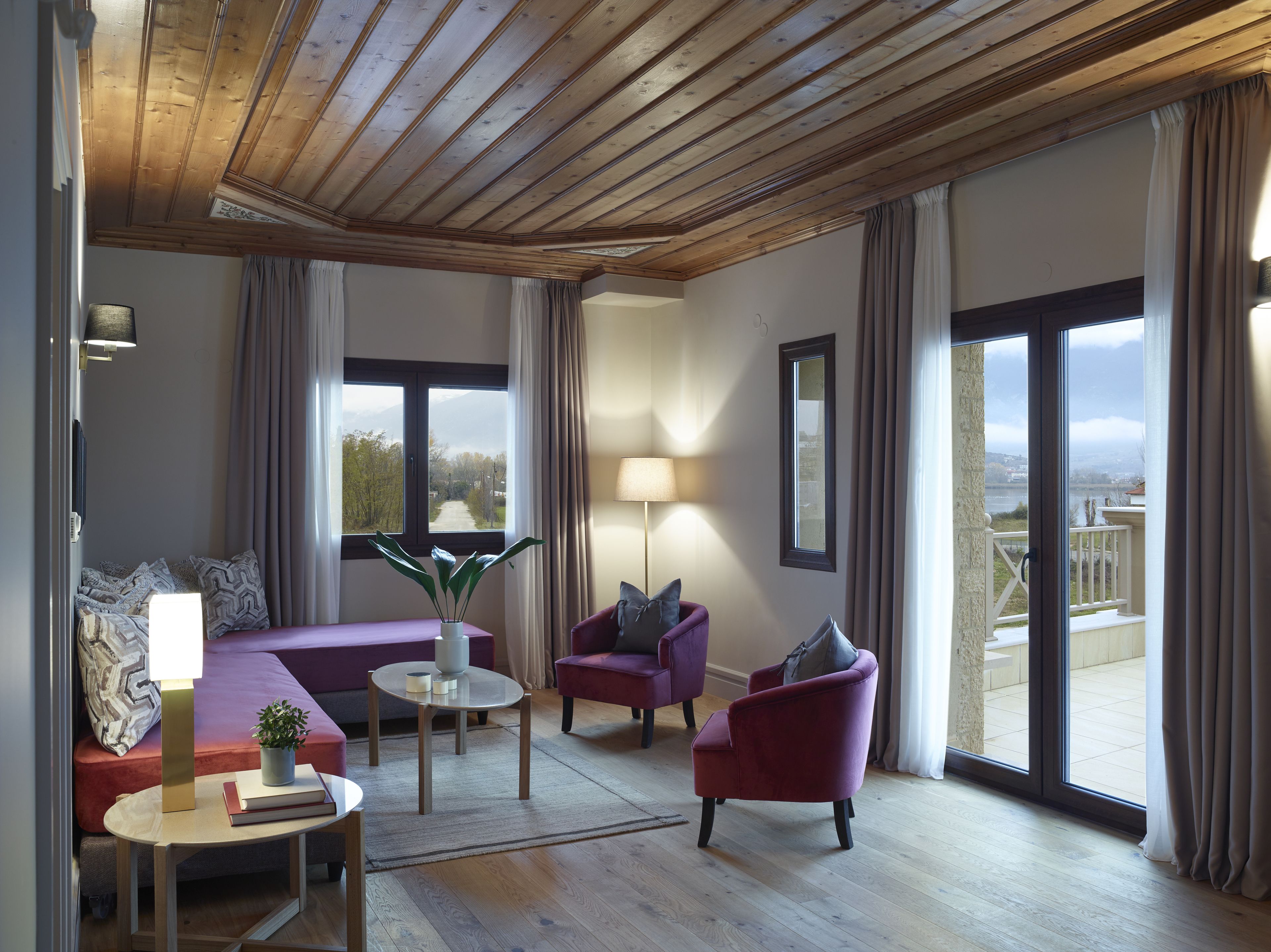 The Lake Hotel 5*