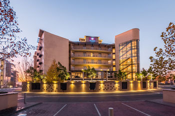 City Lodge Hotel Lynnwood 3*
