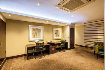 City Lodge Hotel Lynnwood 3*