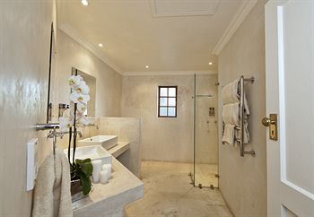 Knysna Hollow Country Estate 4*