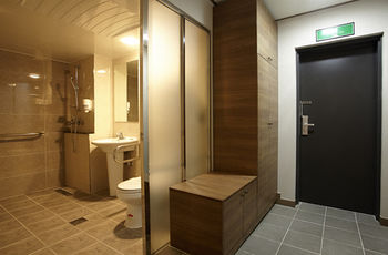 Cs Premier Hotel 4*