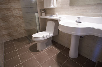 Cs Premier Hotel 4*