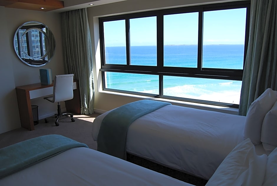 Blaauwberg Beach Hotel 4*