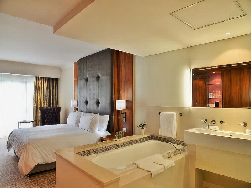 Blaauwberg Beach Hotel 4*
