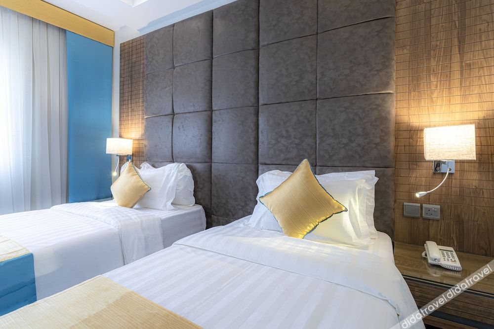 Platinum Hotel 1*