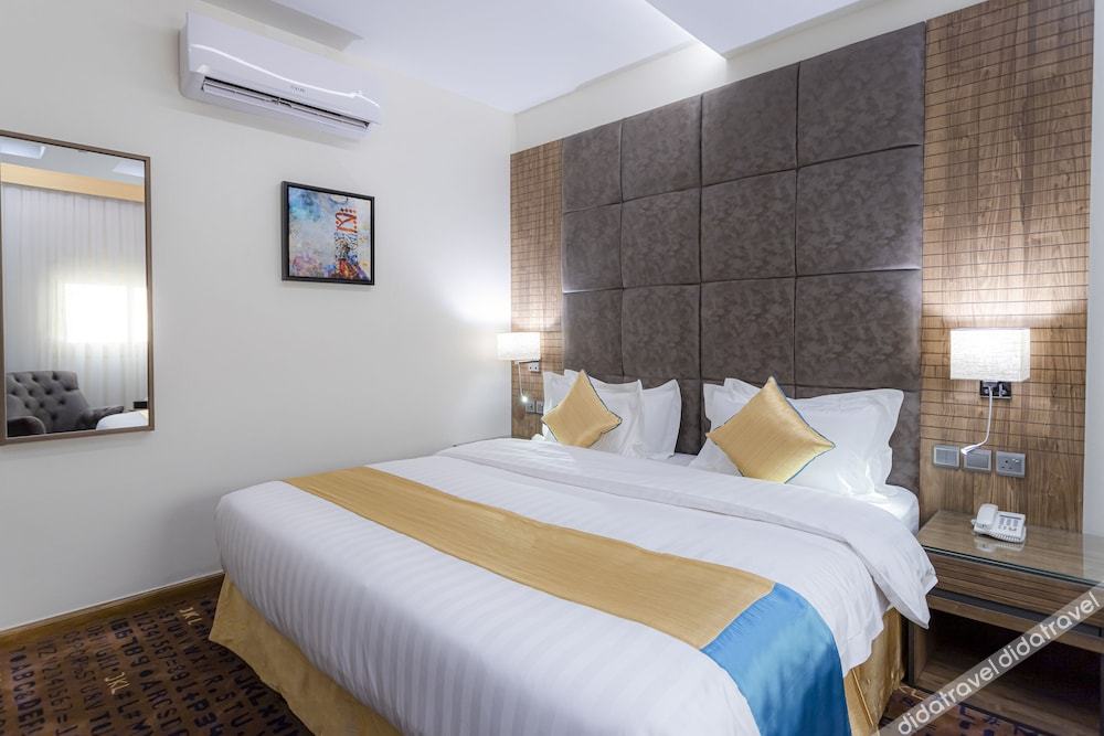 Platinum Hotel 1*