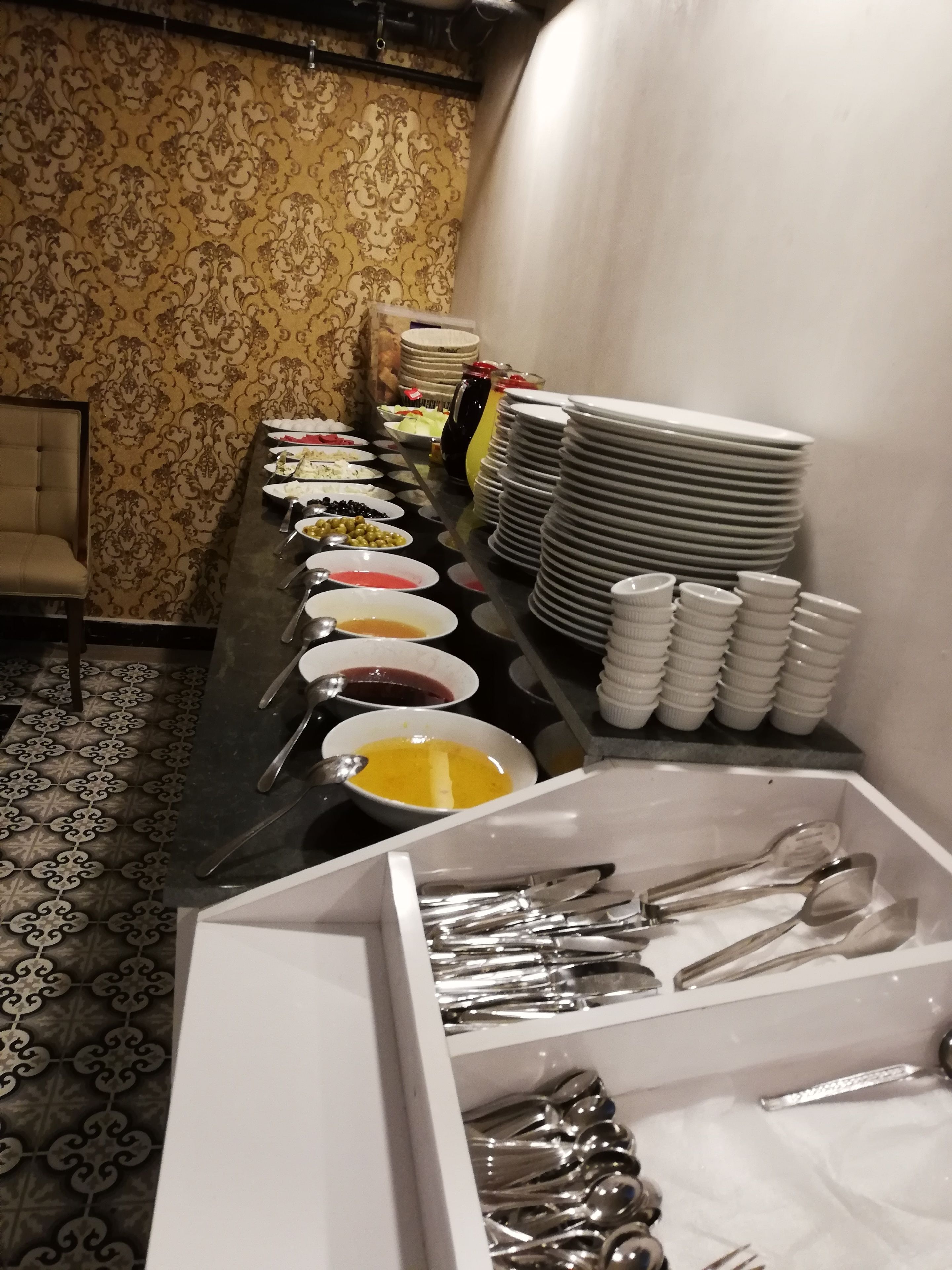 Akdeniz Van Otel 2*