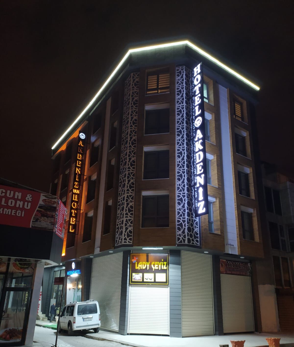 Akdeniz Van Otel 2*