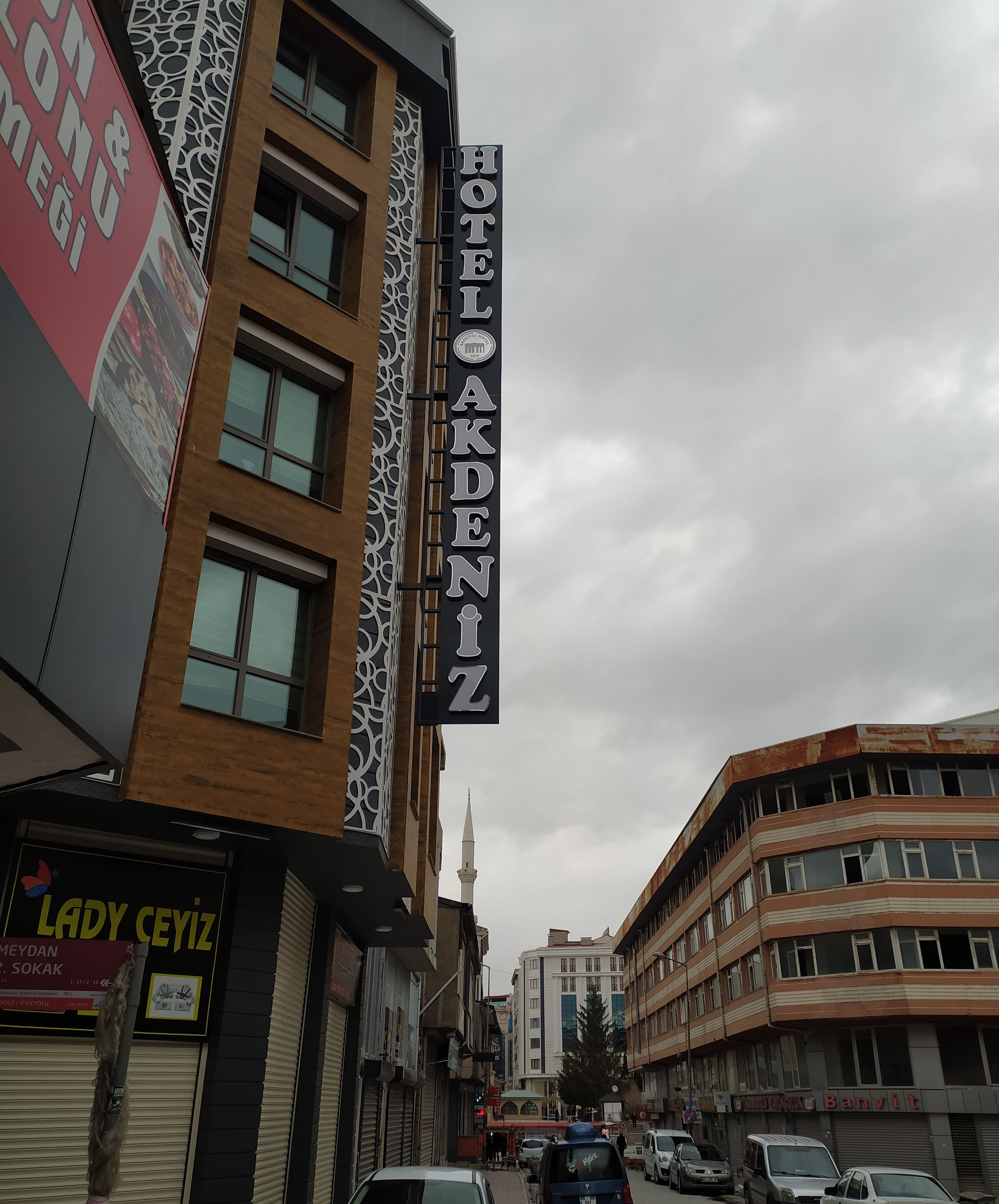 Akdeniz Van Otel 2*