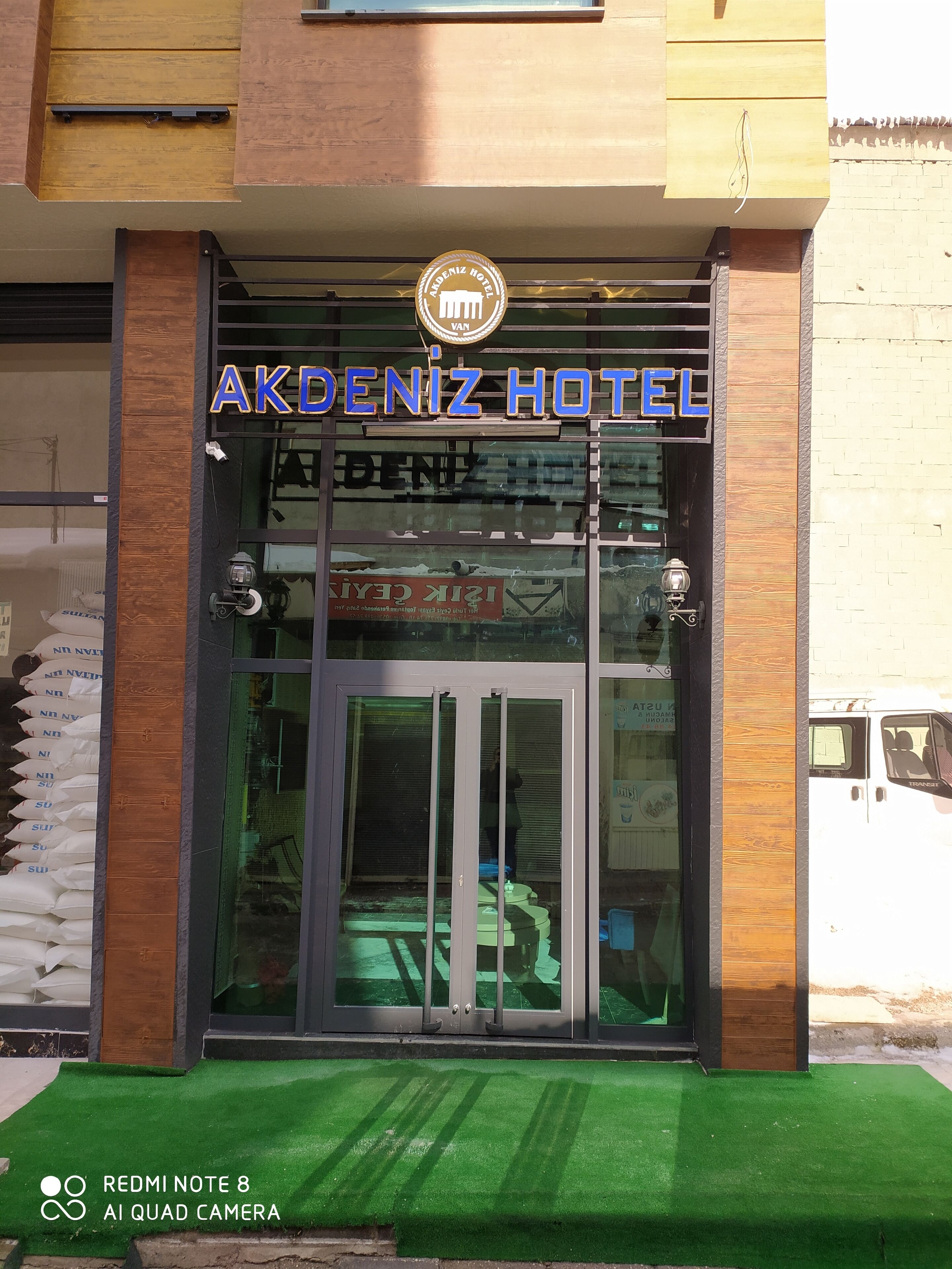 Akdeniz Van Otel 2*