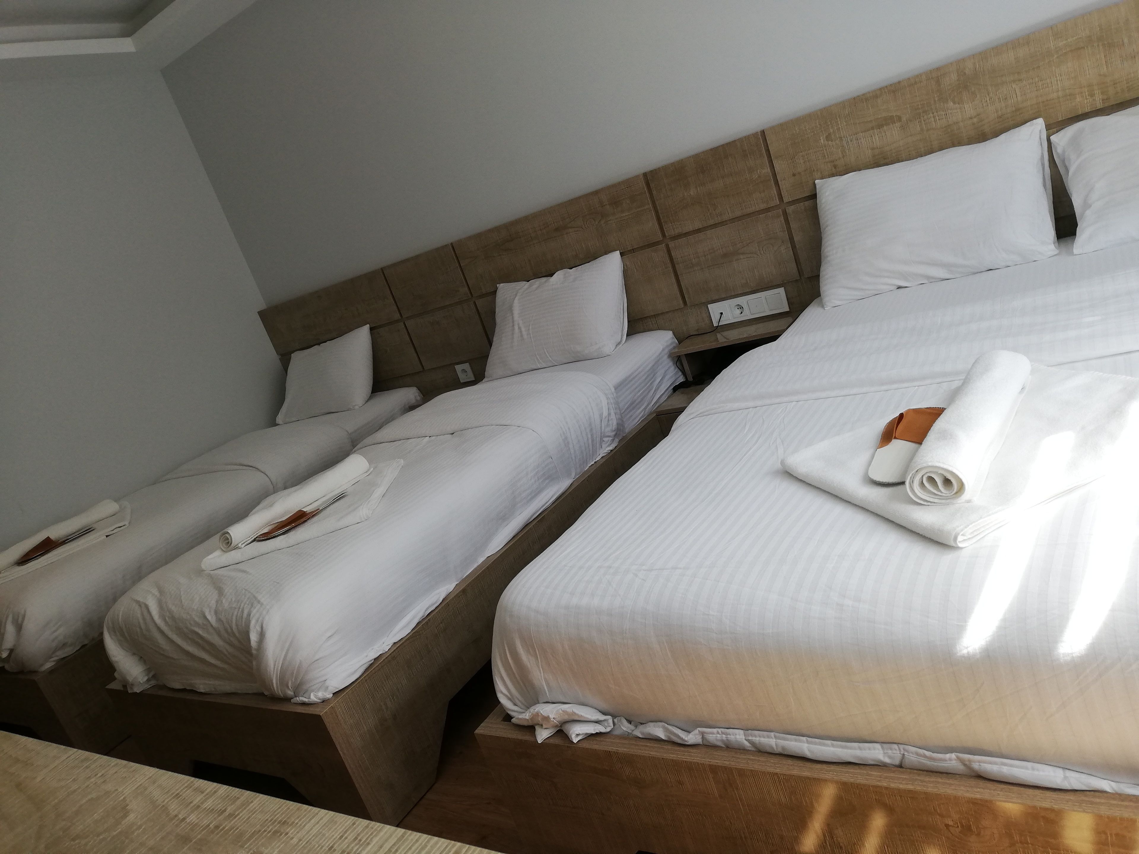 Akdeniz Van Otel 2*