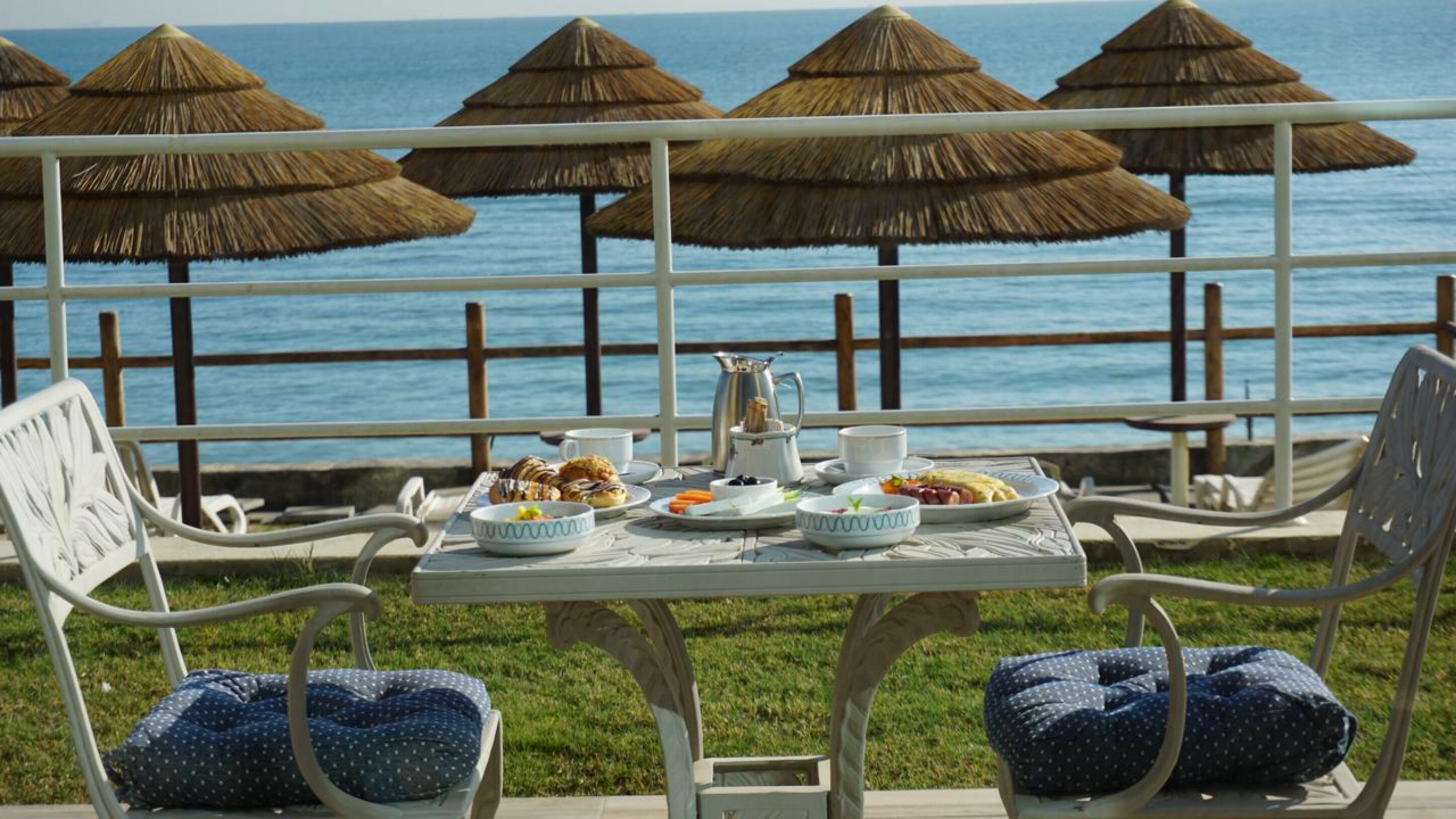 Al Kout Beach Hotel 3*