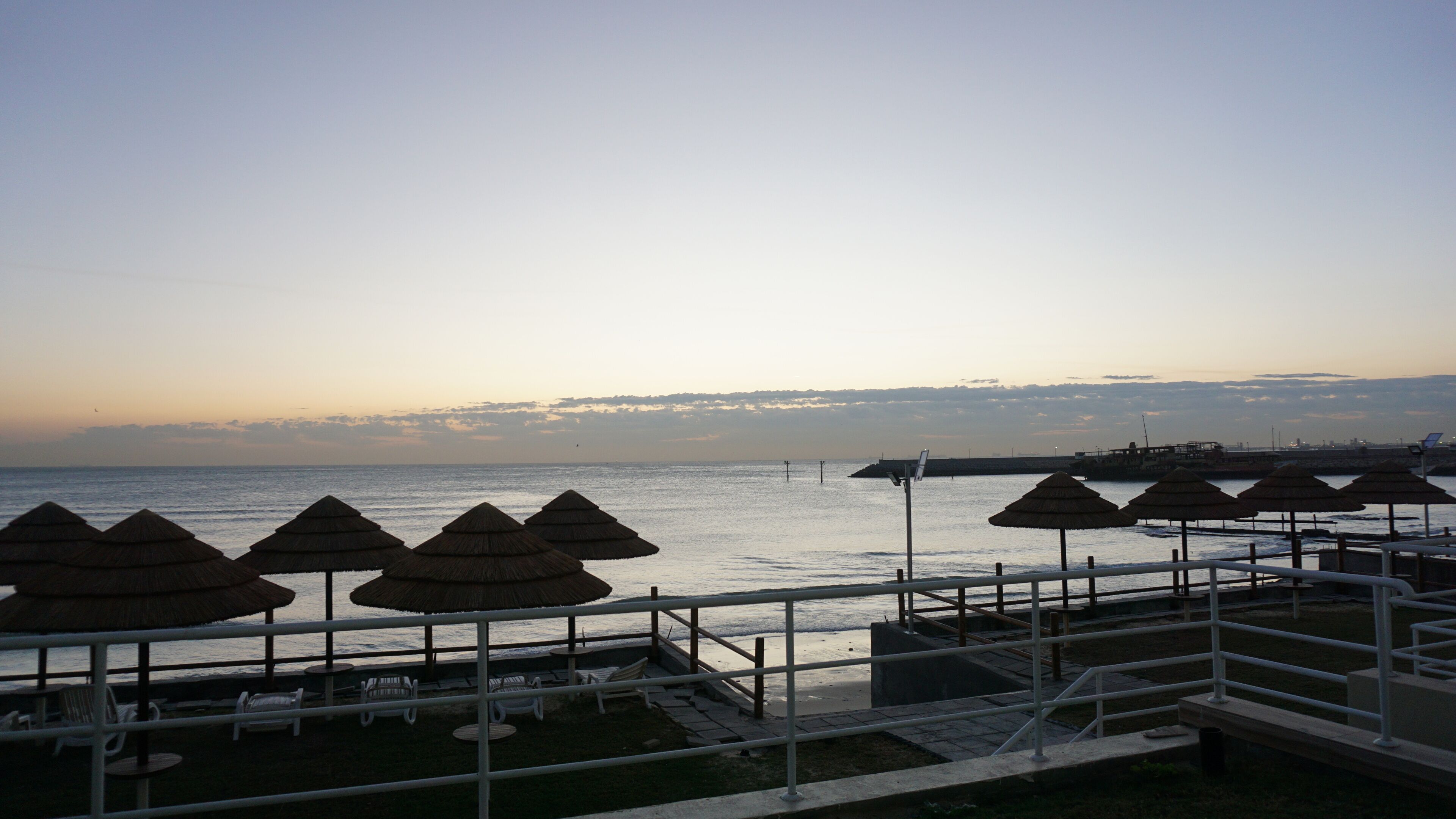 Al Kout Beach Hotel 3*