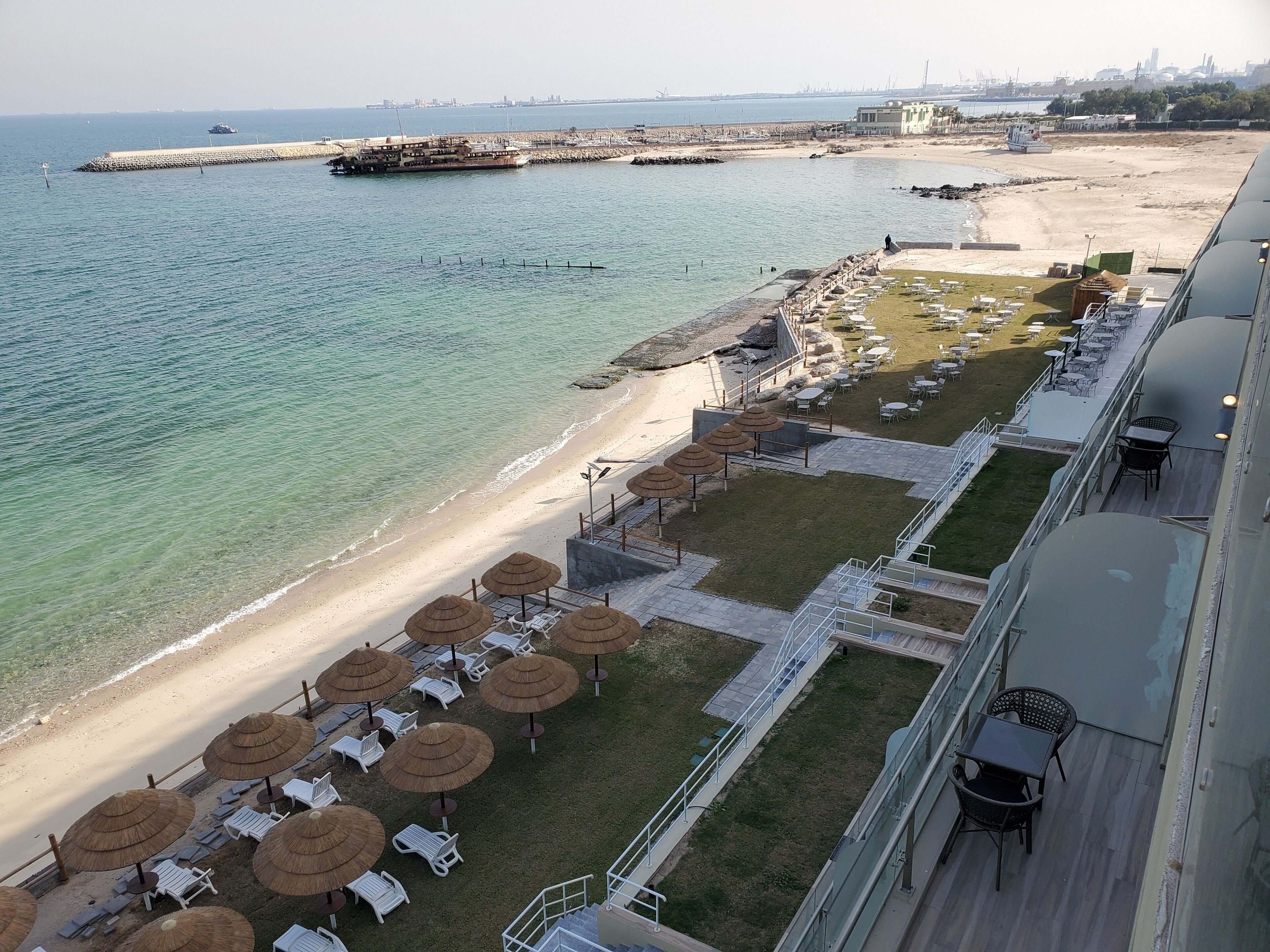 Al Kout Beach Hotel 3*