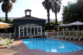 Holiday Inn Johannesburg Airport by IHG 4*