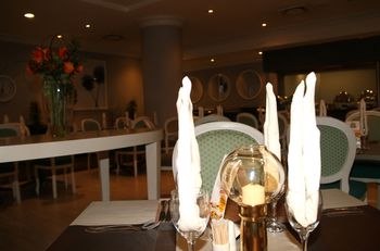 Holiday Inn Johannesburg Airport by IHG 4*