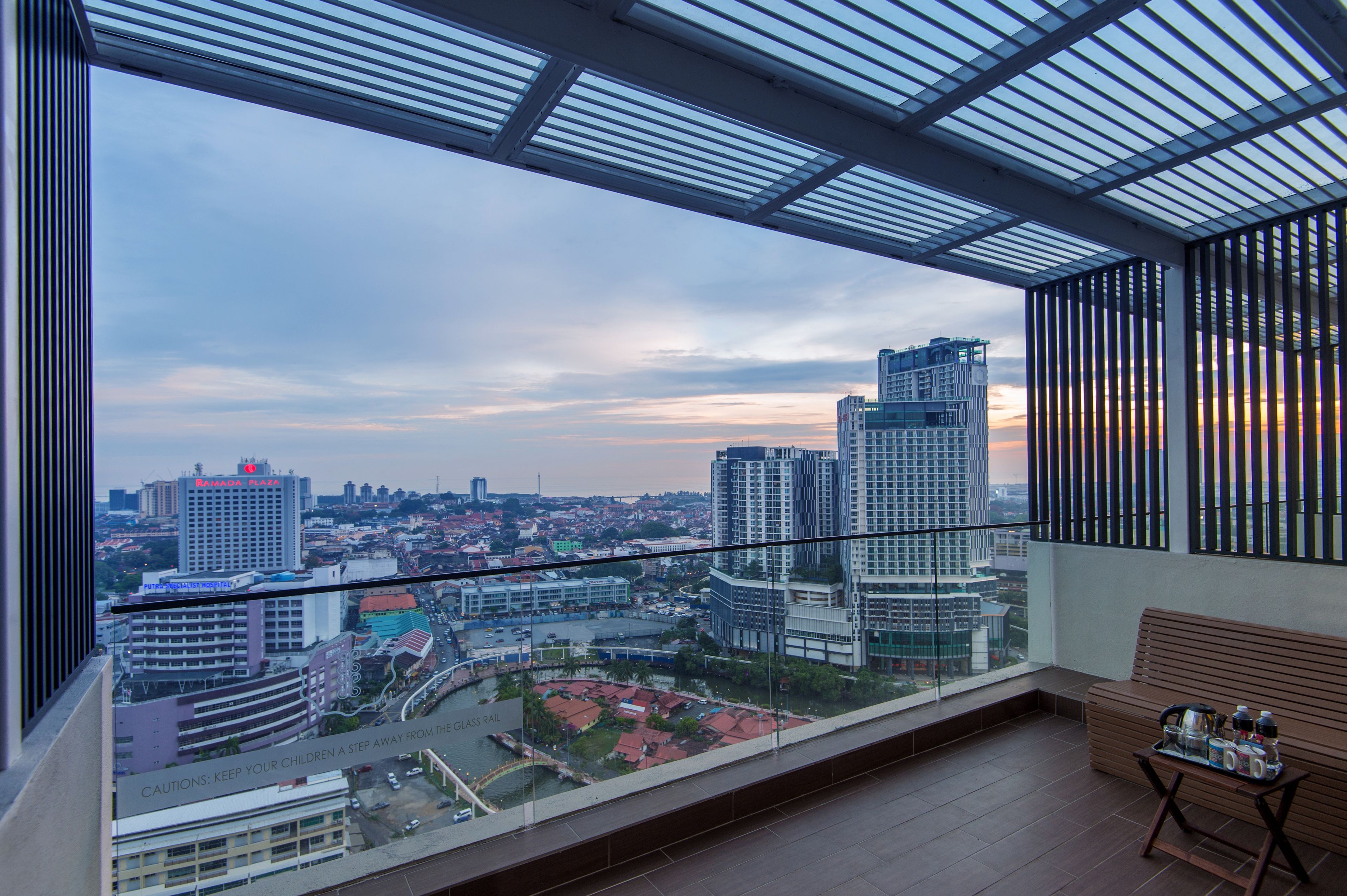 The Pines Melaka 4*