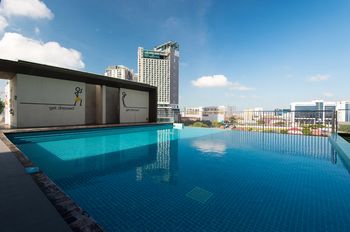 The Pines Melaka 4*