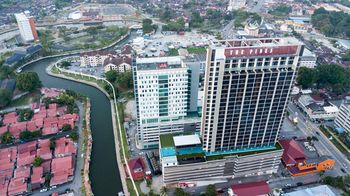 The Pines Melaka 4*